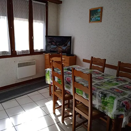 Vermietet Schoene 1 Bis 6 Personen By Interhome شقة *