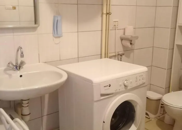 Апартаменты Vermietet Schoene 1 Bis 6 Personen By Interhome Ла-Бурбуль