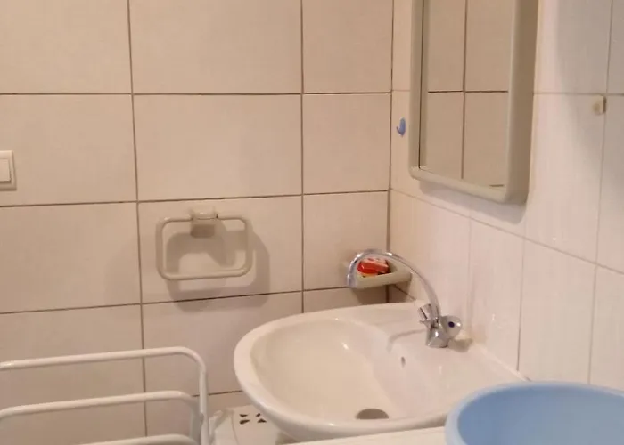 Vermietet Schoene 1 Bis 6 Personen By Interhome شقة