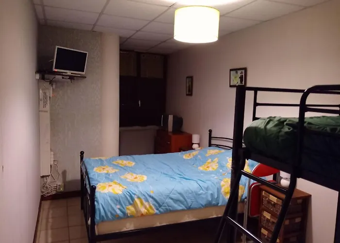 Апартаменты Vermietet Schoene 1 Bis 6 Personen By Interhome Ла-Бурбуль