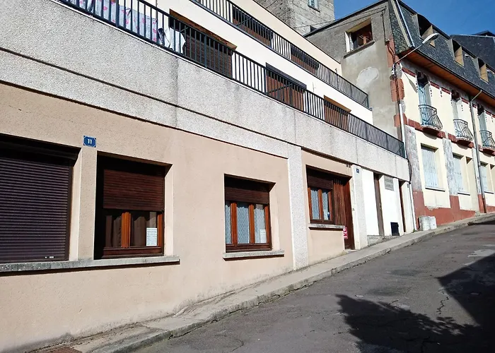 Апартаменты Vermietet Schoene 1 Bis 6 Personen By Interhome Ла-Бурбуль